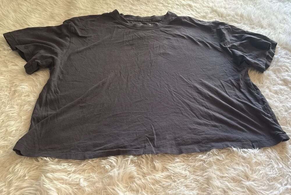 Fabletics Charcoal‎ Grey Cropped Short Sleeve T-Shirt Size M